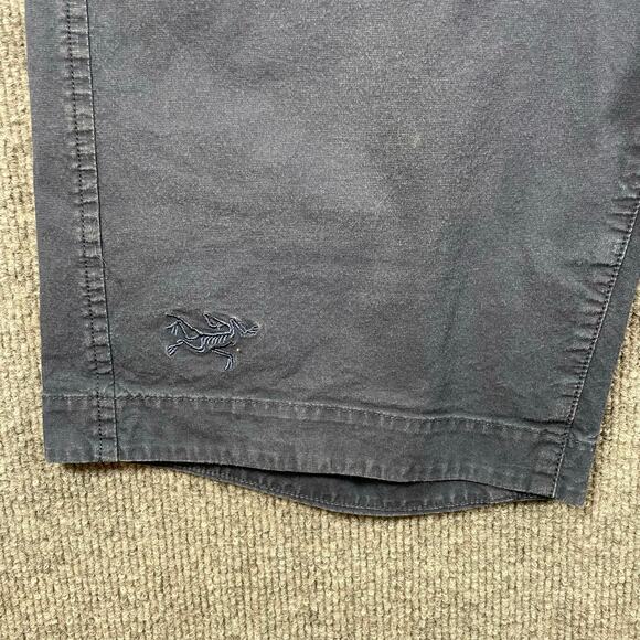 Arc'teryx Atlin Chino Shorts Men's 33 Blue Casual Outdoor Comfortable Weekend - Picture 6 of 12